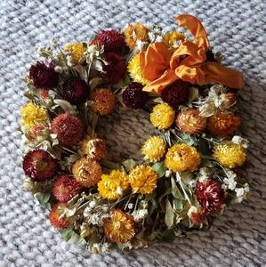 Dryed natural Fall Flower wreath